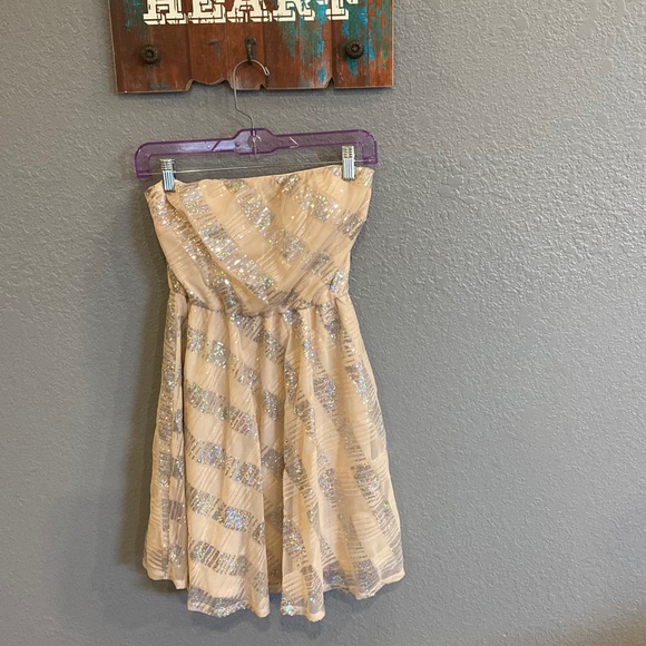 Strapless mini dress - Picture 1 of 5